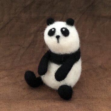 羊毛フェルトのパンダさん