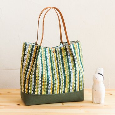 夏色マルチカラー手織り布のふんわりトート（グリーン）