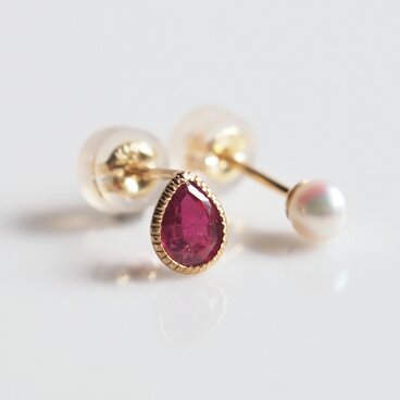 K18ルビーとパールのピアス　アシンメトリー　ドロップ