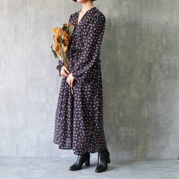 ボタニカル 小花柄ワンピース　 ネイビー