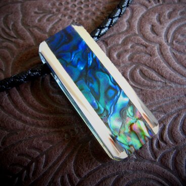 晩夏（空色は水色に）らでんペンダント