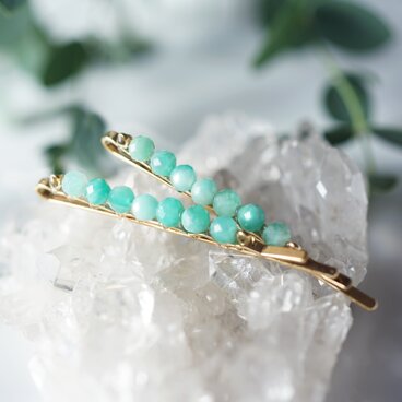 エメラルドの連なるジュエルヘアピン　～Dafne