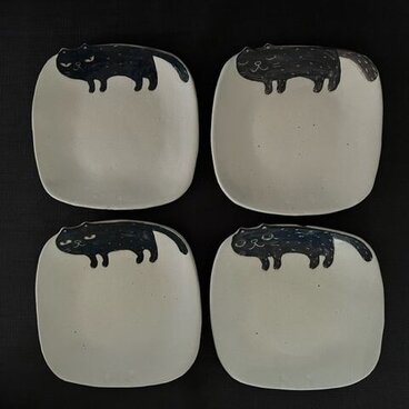 kazahana+　|　ねこ耳四角皿　（クロネコ　白皿）B