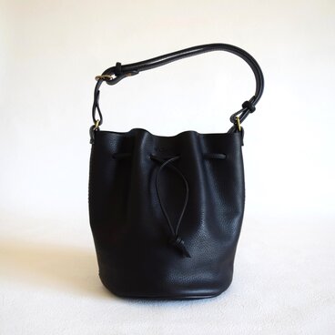 イタリアンレザー3way巾着バッグ ショルダー ポシェット バケット／黒／贈り物にも◎ギフトラッピング無料★送料無料★