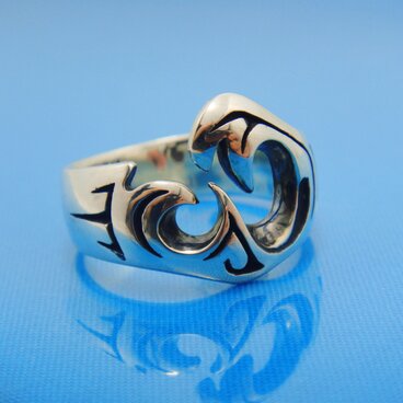 シルバーリング　サージリング