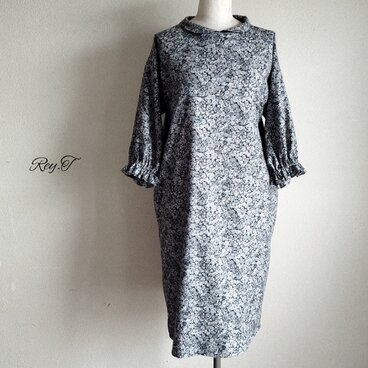 〜あたたか起毛 リバティ チャイブ(エアリーコット素材)使用  細丸襟ふんわり袖 スモック ワンピース〜