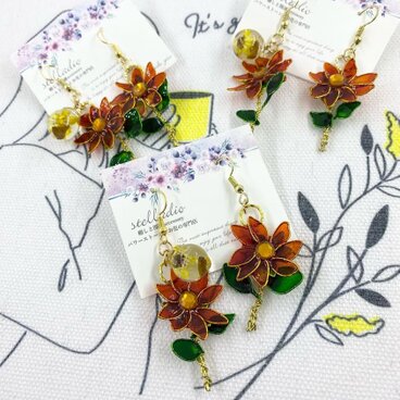 太陽みたいなひまわりピアスNo.4