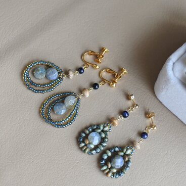 2種類から選択★ラブラドライトの揺れるピアス（イヤリング）