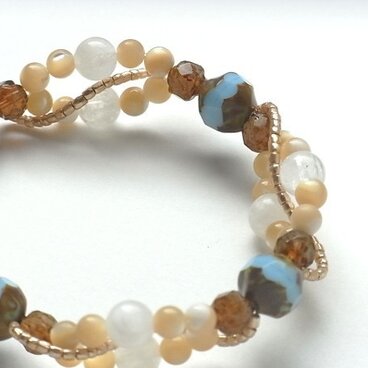 ウェーブパターンのブレスレット