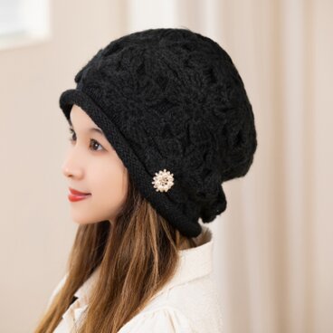 手編み　【Lady's】オシャレな帽子 　二重編み　ブラック