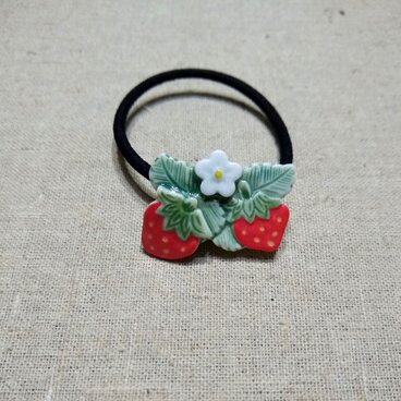 いちごヘアゴム