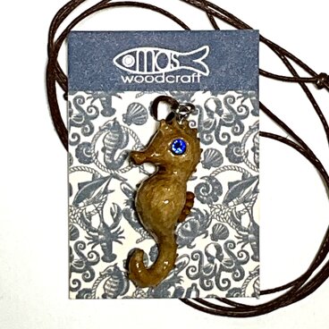 木のペンダント タツノオトシゴ