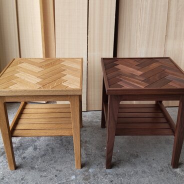 ヘリンボーンのサイドテーブル ブラックウォールナット