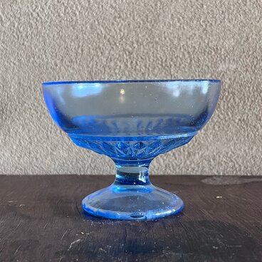 薄青色の氷コップ