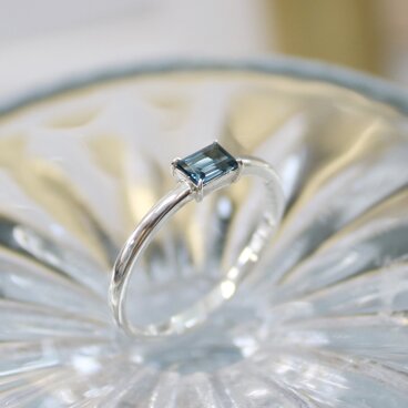 【ロンドンブルートパーズ スクエア リング】誕生石 4×3mm シルバー天然石四角指輪 アクセサリー ジュエリー