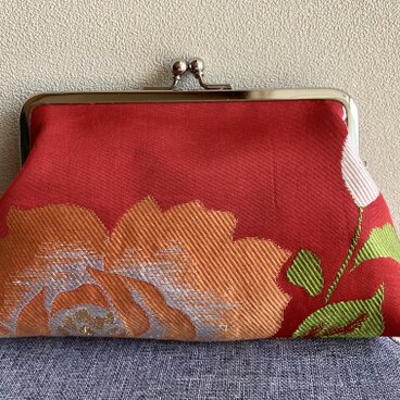 がまぐち・角型 大  赤地の薔薇柄帯地