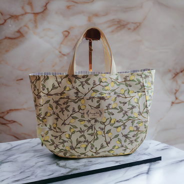 カジュアルデイリーな、ラウンドトートバック『檸檬の木』