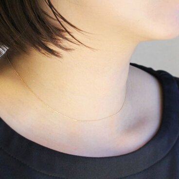 汗に強い✨シンプル　華奢　チェーンネックレス✨重ねづけOK　高見えスキンジュエリー 金属アレルギー〈ラウンド〉