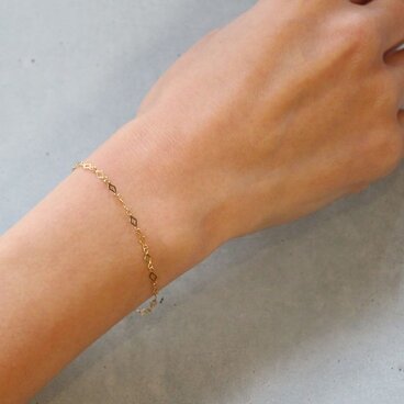 【再販♪】つけっぱなし✨K18 華奢 スパークル チェーンブレスレット 普段使い 重ね付け 高見え スキンジュエリー〈19〉