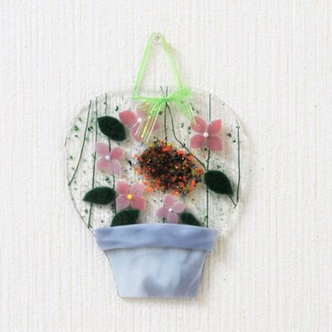 雨の季節の花　紫陽花