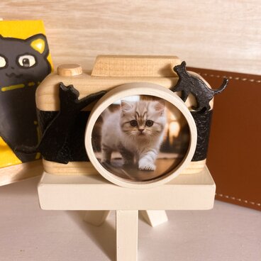 父の日ギフト　猫好きの父へ思いを込めて　猫ちゃん用フォトフレーム　三脚付き