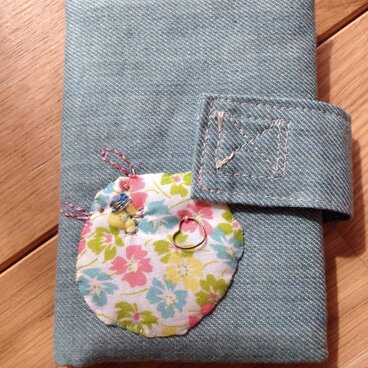 お花のうさこのカードケース