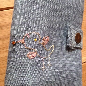 パタパタ小鳥のカードケース