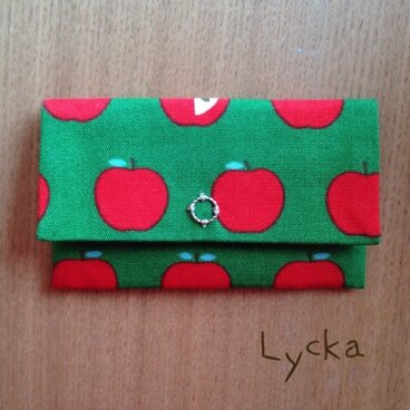 カード入れ・名刺入れ◎リンゴ柄