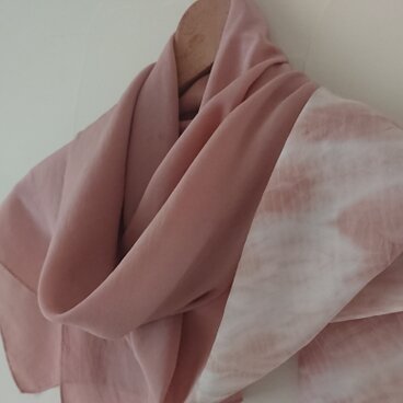 シルクストール 大判 桜草木染め 絞り染め