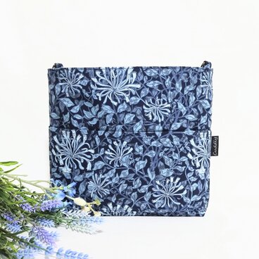 ハニーサックルの2Wayバッグインバッグ(ネイビー）