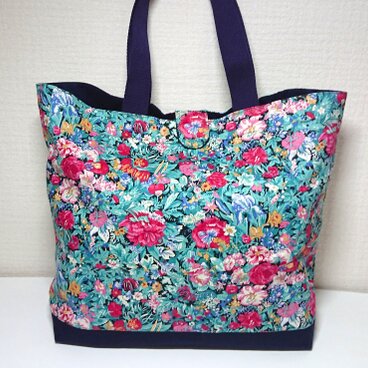 「リバーシブルトート」リバティプリント(Strasumoa)