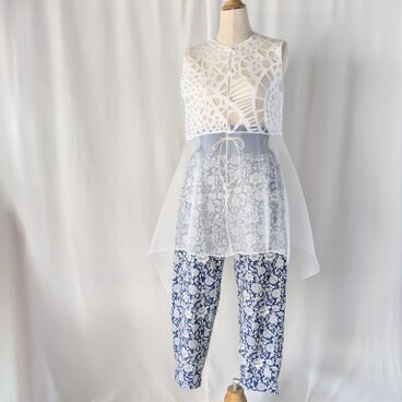 フラワープリントのふんわりコットンパンツ