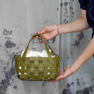 時を紡ぐイタリアンレザー・メッシュバッグ＃GREEN・限定品・特別価格