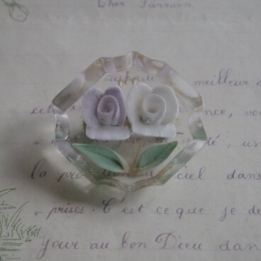 ルーサイトのお花ブローチ（パープル）