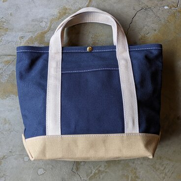 ちょっとそこまでサイズ　帆布シンプルトートバッグ　国産帆布使用で丈夫で軽い　ネイビー　紺色　コンパクト