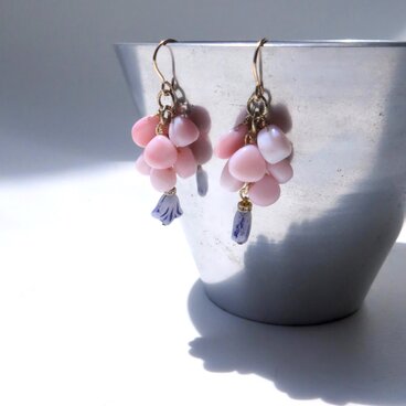 ピンクオパールと花のジャラジャラ14KGFピアス