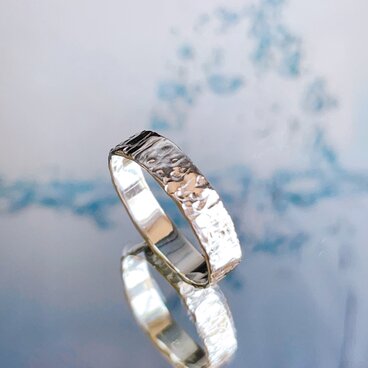 シルバーリング　シンプルテクスチャー　ストライプ