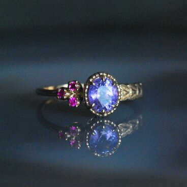 パープルサファイア＆ルビー  月桂樹のリング / K10YG 【１点限り】