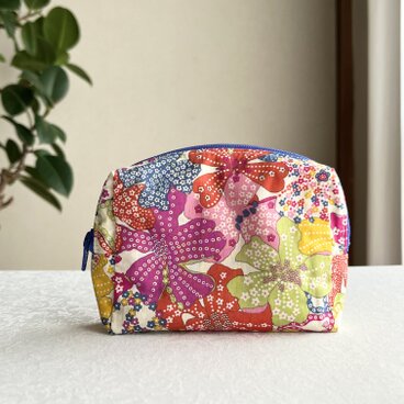 やわらかなリバティポーチS