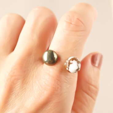 秋 冬 天然石 ワイルドホース フリーサイズ フォークリング 指輪 リング ギフト 一点もの 白 ブラウン