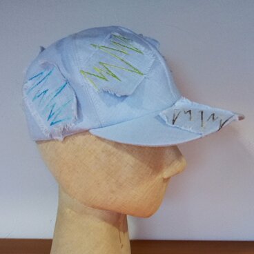 ドイツで買った生地でキャップ