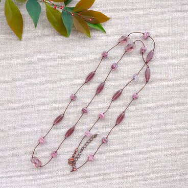 ＊チェコビーズ＆シルクコード＊ロングネックレス＊ライトアメジスト＊８０ｃｍ～＊