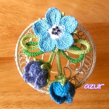 ネモフィラ１輪のコサージュ・ループリボン　淡い水色