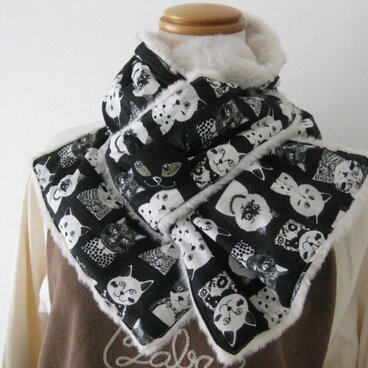 マフラー（猫柄）