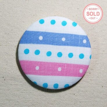 東欧のヴィンテージファブリック缶バッジ　i004