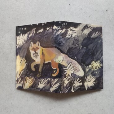 絵本なブックカバー『イタドリの花とキタキツネ』