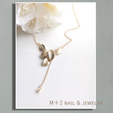 送料無料◆5葉と雫。【ゴールドカラー16kgp】ネックレス　