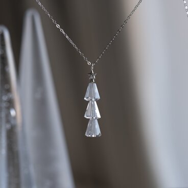 シルバーSサイズ　Tiny tree necklace　ツリーネックレス　星　クォーツ　クリスマスツリー