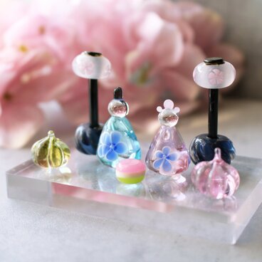 2026年とんぼ玉ひな人形 ガラスのミニチュア雛人形　ミニサイズ