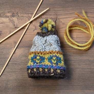 【ニットブローチ】帽子型　item53